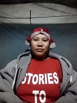 Snapshot of LeoPet2x chatting on 18, 12, 2025 LeoPet2x online show from 18, 12, 2025