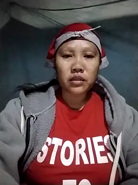 Snapshot of LeoPet2x chatting on 18, 12, 2025 LeoPet2x online show from 18, 12, 2025