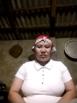 Snapshot of LeoPet2x chatting on 24, 2, 2026 LeoPet2x online show from 24, 2, 2026