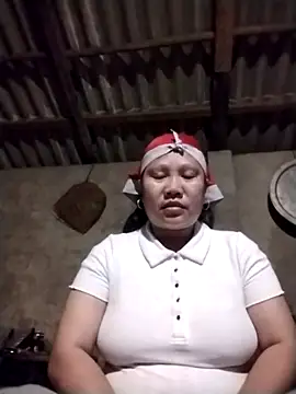 Snapshot of LeoPet2x chatting on 27, 2, 2026 LeoPet2x online show from 27, 2, 2026