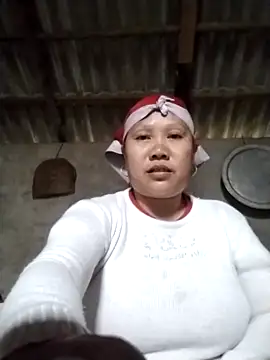 Snapshot of LeoPet2x chatting on 4, 3, 2026 LeoPet2x online show from 4, 3, 2026