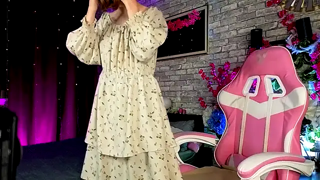 Mia Mooore online show from 1, 12, 2025