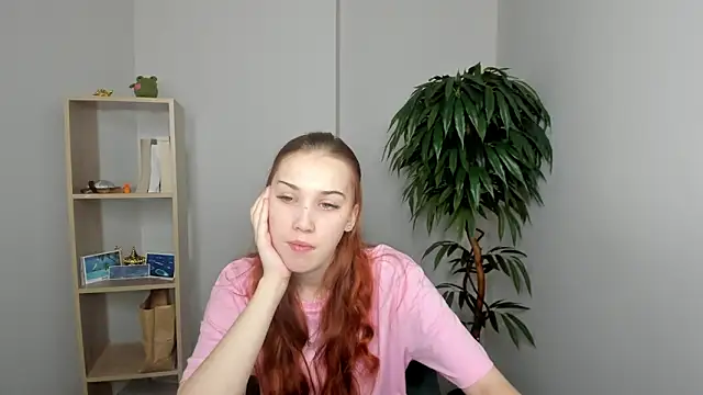 ElizaHunkins online show from 1, 12, 2025