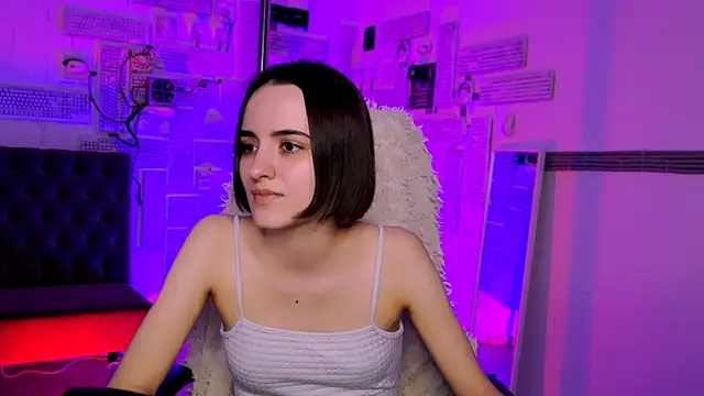 KateWillows online show from 1, 4, 2026