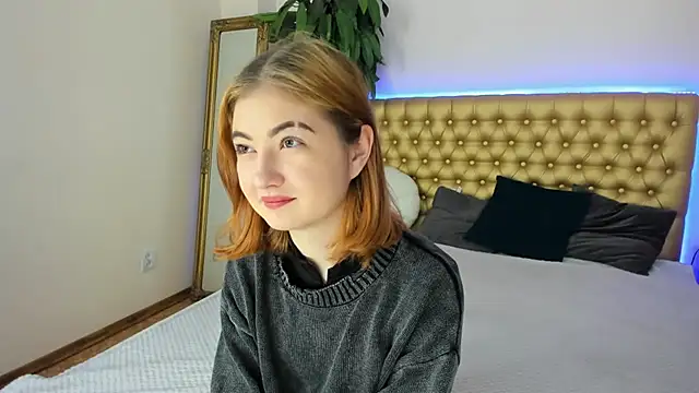 KristineGloww online show from 1, 12, 2025