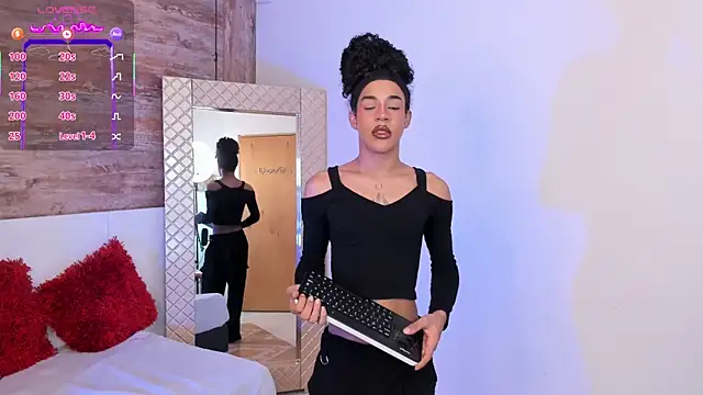 Snapshot of Amaia_Monroe chatting on 10, 7, 2026 Amaia Monroe online show from 10, 7, 2026