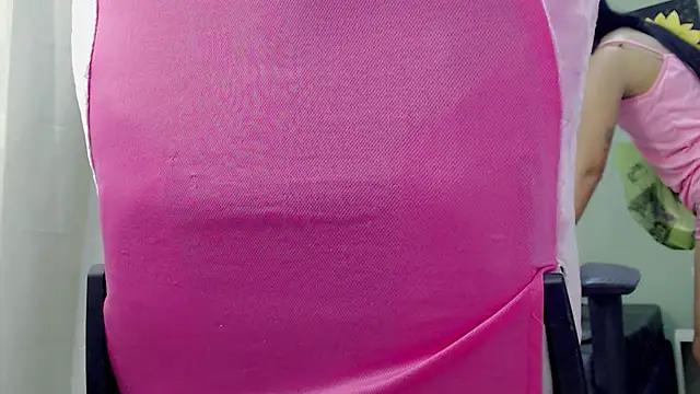 Mishell hot  online show from 12, 1, 2026