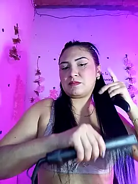 Emy cutee online show from 27, 4, 2026