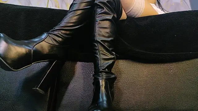 MilaDeRoux online show from 12, 3, 2026