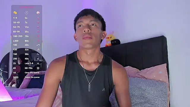 santinaughty online show from 5, 3, 2026