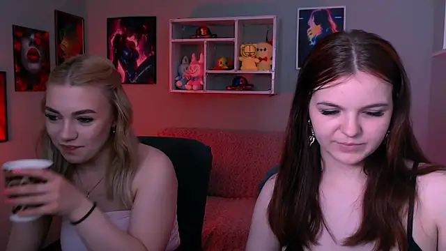 Snapshot of mikameovv chatting on 19, 5, 2026 mikameovv online show from 19, 5, 2026