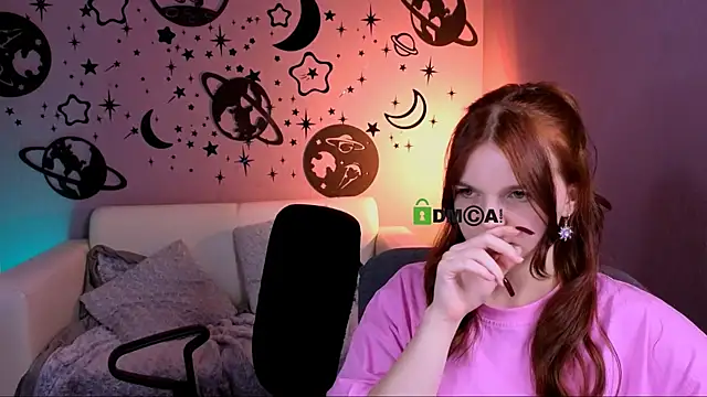 Snapshot of mikameovv chatting on 12, 6, 2026 mikameovv online show from 12, 6, 2026