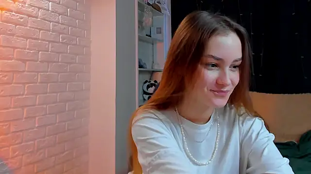 LouiseFlower  online show from 30, 11, 2025