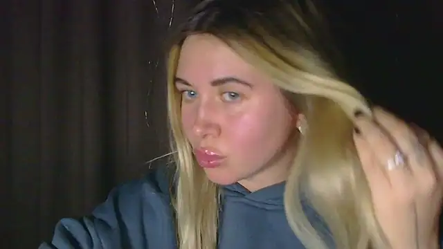 Snapshot of Nika_Diva chatting on 4, 2, 2026 Nika Diva online show from 4, 2, 2026