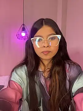 Scarletrose  online show from 2, 12, 2025