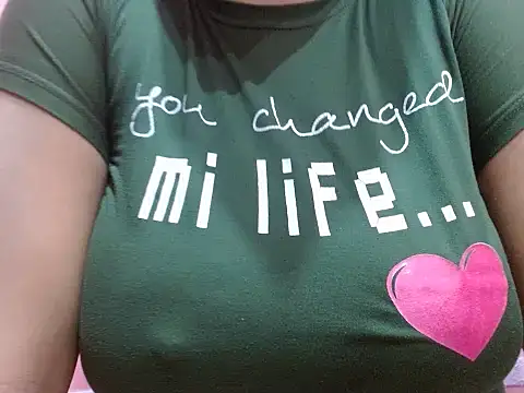 Milf Momy online show from 22, 3, 2026