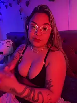 Snapshot of Lindalatina2001 chatting on 22, 5, 2026 Lindalatina2001 online show from 22, 5, 2026