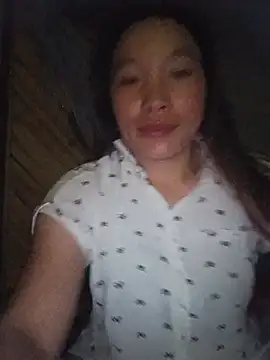 Snapshot of Evelyn-n chatting on 7, 7, 2026 Evelyn-n online show from 7, 7, 2026