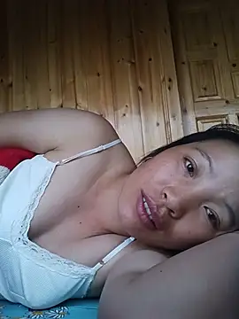 Snapshot of Evelyn-n chatting on 28, 7, 2026 Evelyn-n online show from 28, 7, 2026