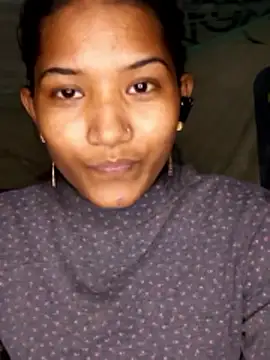 Snapshot of Hot_Mira01 chatting on 3, 12, 2025 Hot Mira01 online show from 3, 12, 2025