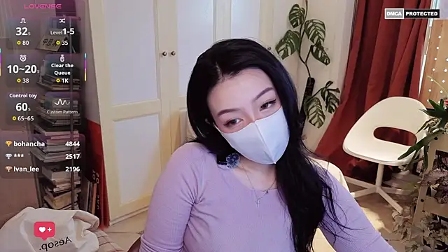 nayomi 34f online show from 6, 4, 2026