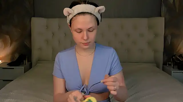 YONA WINK online show from 1, 4, 2026