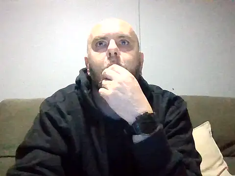 Snapshot of DieselDeek666 chatting on 19, 7, 2026 DieselDeek666 online show from 19, 7, 2026