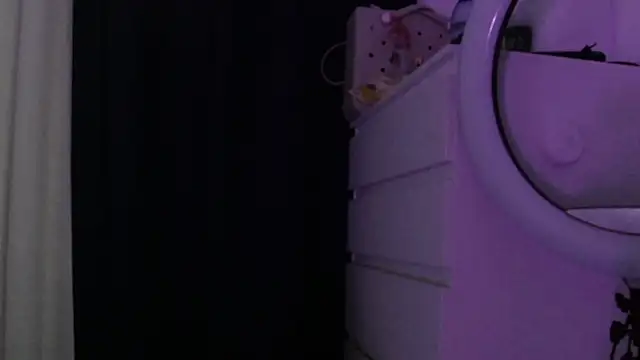 LucyRayy online show from 12, 2, 2026