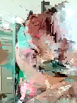 MisNicol online show from 15, 12, 2025