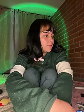 Snapshot of spooky_doll chatting on 18, 3, 2026 spooky doll online show from 18, 3, 2026