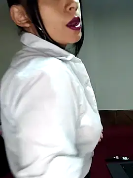 Laura Daza1 online show from 3, 2, 2026