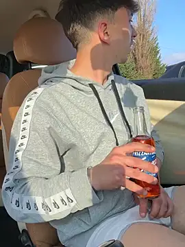 Snapshot of Davide9910x chatting on 12, 3, 2026 Davide9910x online show from 12, 3, 2026