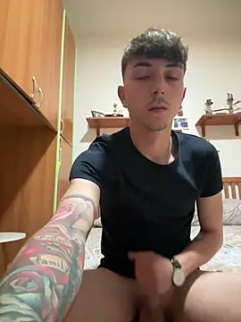 Snapshot of Davide9910x chatting on 13, 4, 2026 Davide9910x online show from 13, 4, 2026