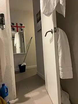 andresbale online show from 4, 2, 2026