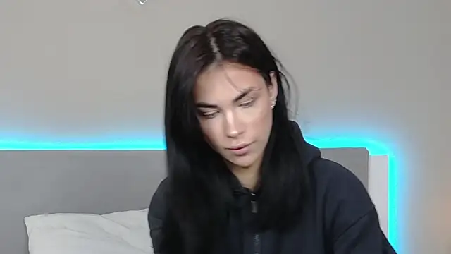 Snapshot of RachaelMils chatting on 5, 3, 2026 RachaelMils online show from 5, 3, 2026