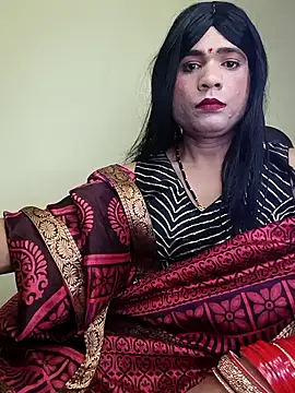 Lovely Ladyboy star online show from 15, 2, 2026