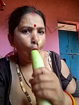 Snapshot of Your-shreya143 chatting on 24, 7, 2026 Your-shreya143 online show from 24, 7, 2026