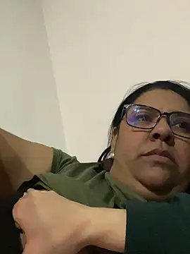 Snapshot of Carameloswing1 chatting on 12, 2, 2026 Carameloswing1 online show from 12, 2, 2026