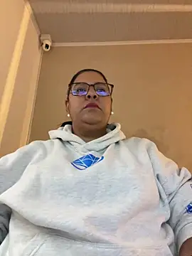 Snapshot of Carameloswing1 chatting on 18, 2, 2026 Carameloswing1 online show from 18, 2, 2026