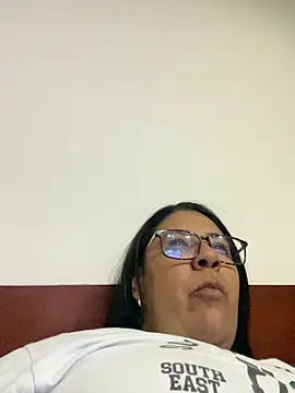 Snapshot of Carameloswing1 chatting on 13, 3, 2026 Carameloswing1 online show from 13, 3, 2026