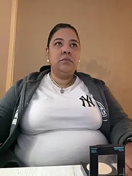 Snapshot of Carameloswing1 chatting on 29, 3, 2026 Carameloswing1 online show from 29, 3, 2026