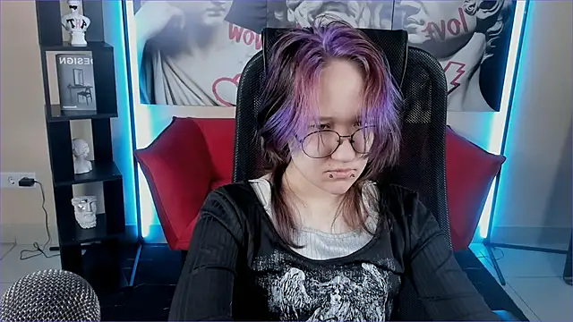 Sylvia Reed online show from 22, 12, 2025