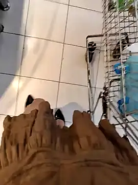 Miky Lyn online show from 6, 2, 2026