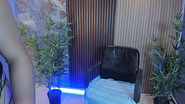 TiffanyHoustton online show from 8, 1, 2026