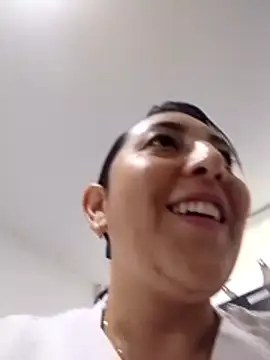 Valeria montana  online show from 16, 2, 2026