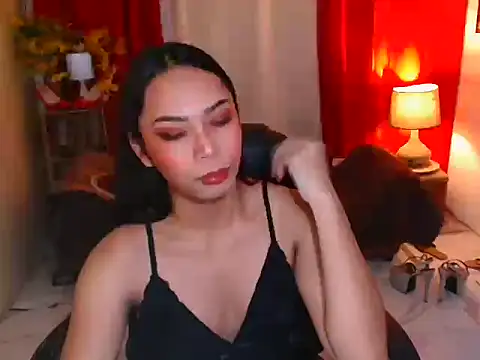Snapshot of kylieEmparado chatting on 19, 5, 2026 kylieEmparado online show from 19, 5, 2026