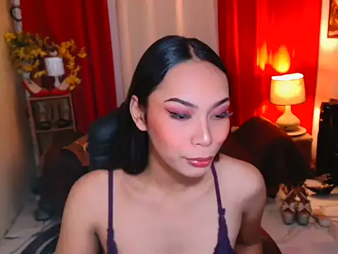 Snapshot of kylieEmparado chatting on 24, 5, 2026 kylieEmparado online show from 24, 5, 2026