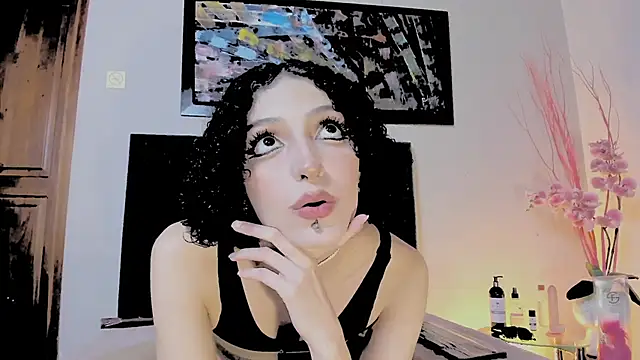 Snapshot of LyraVendrell chatting on 29, 5, 2026 LyraVendrell online show from 29, 5, 2026