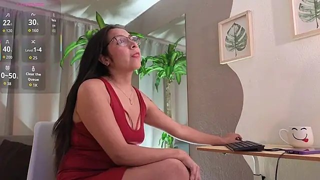 Snapshot of Saly_Moon1 chatting on 4, 12, 2025 Saly Moon1 online show from 4, 12, 2025