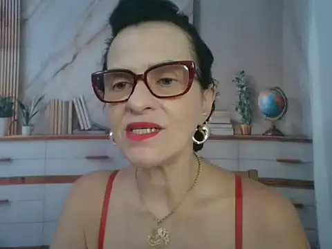 Luna-Hot0802 online show from 16, 1, 2026